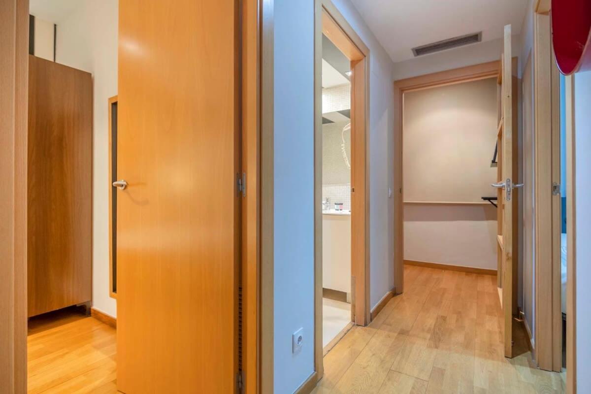 2 Bedroom With Balcony In Eixample 1-1 Appartement Barcelone